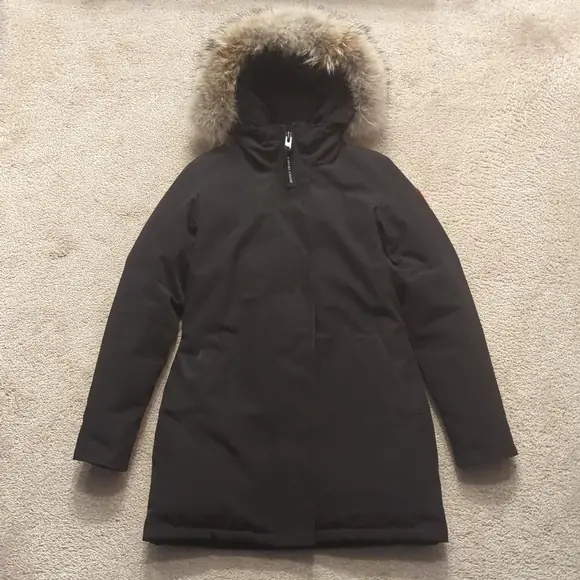 Canada Goose jacket cleaning at Godthåbsvej Skrædderi og Renseri